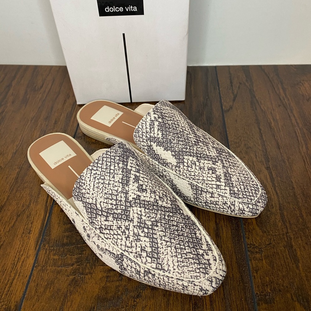 Dolce Vita Halee Flat Mule Stone Snake Print 6.5